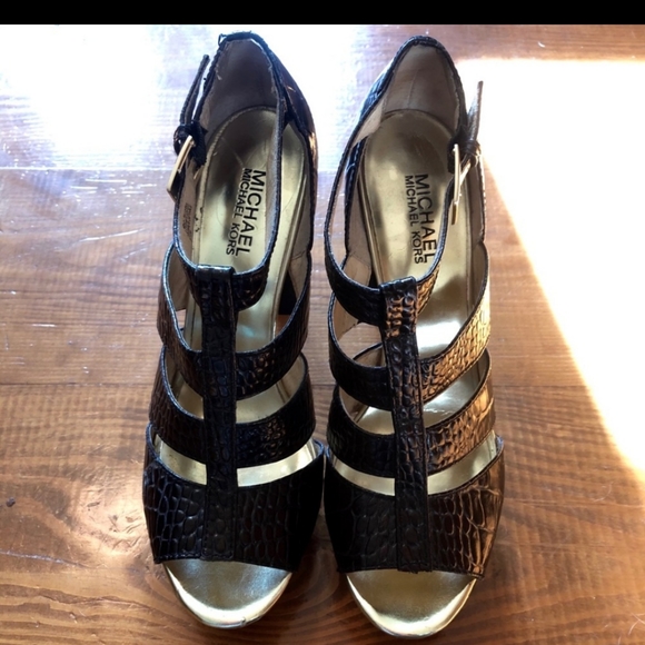 Michael Kors shoes 8.5 - Picture 3 of 5